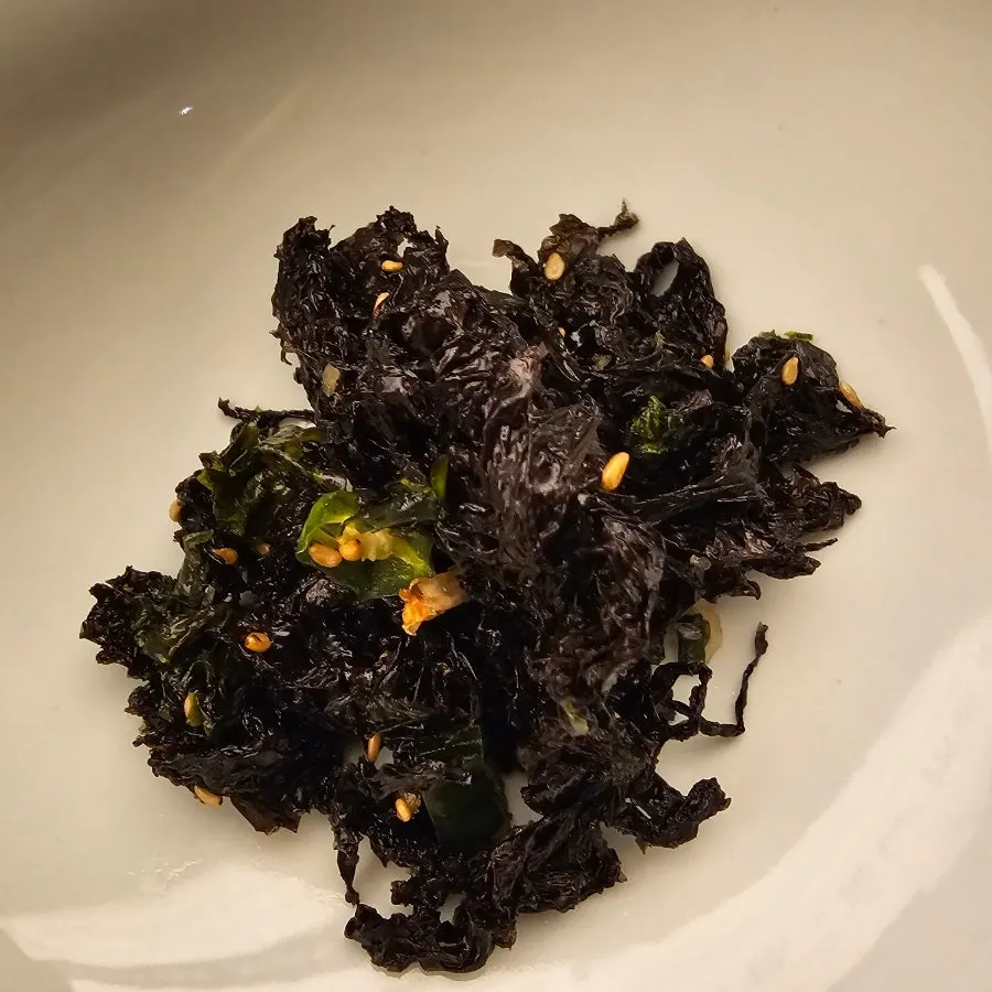 Stir-fried zucchini and seasoned seaweed side dishes