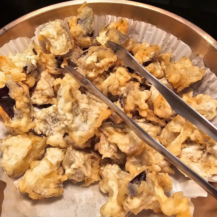 Side dish self-serve refill bar corner