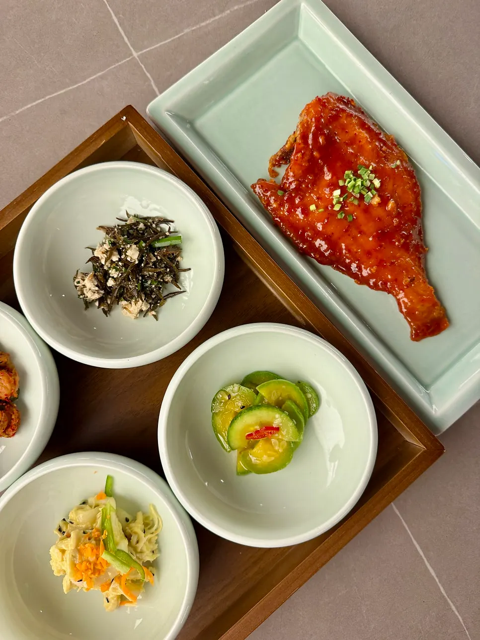 Side dish plates at Haenon Miyeok Ilsan Direct Branch