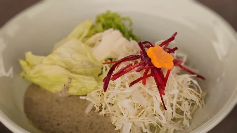 Basic salad side dish with dressing