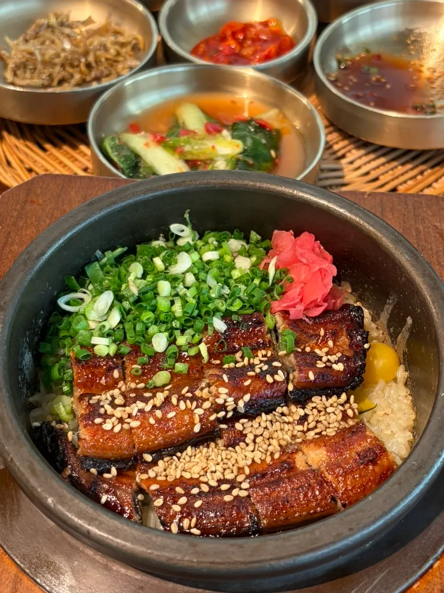 Rich seaweed soup served alongside
