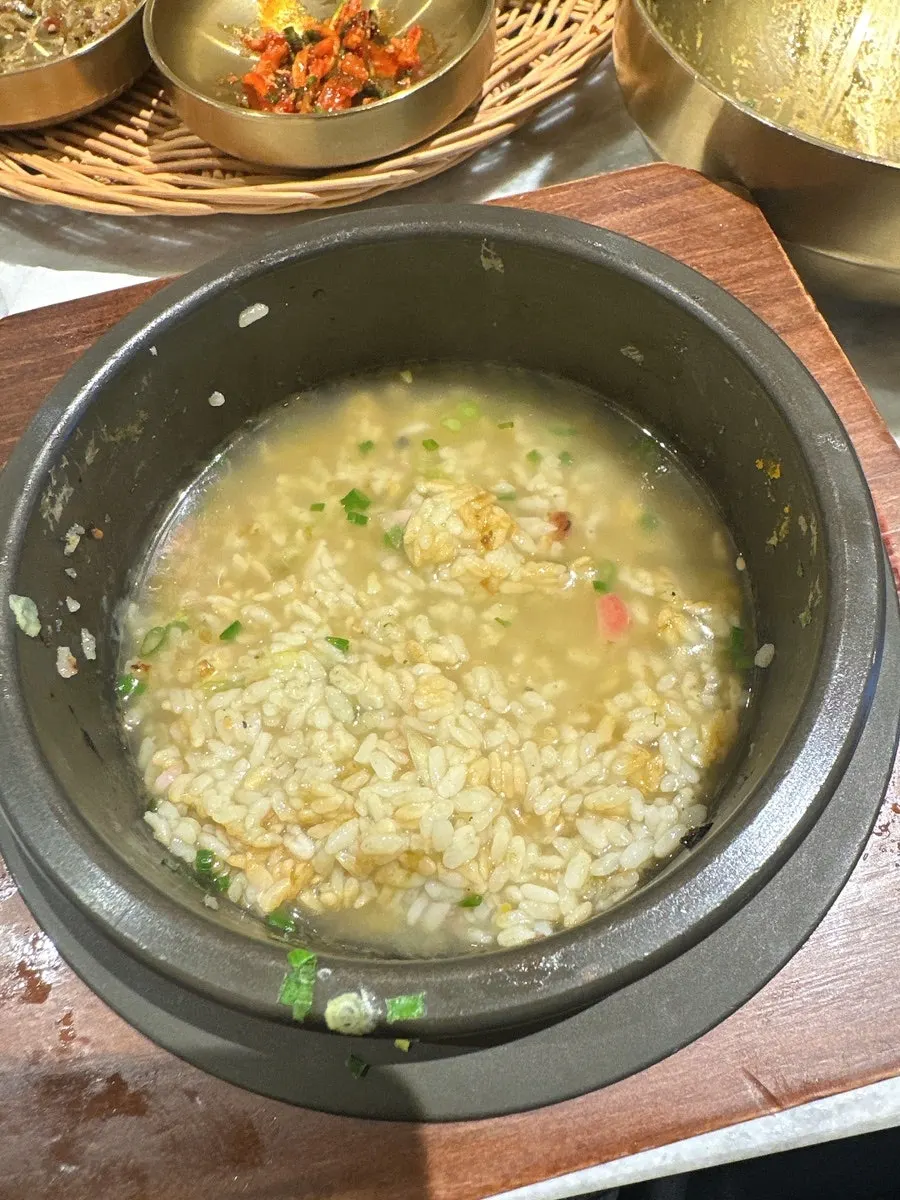 Table setting with seaweed soup and sungnyung