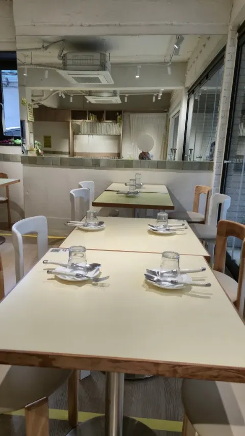 Interior table seating at HEOD Gongdeok