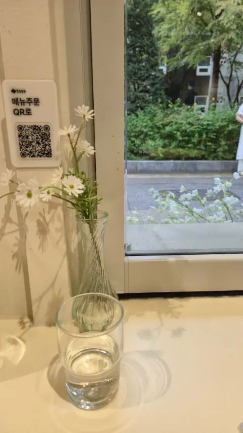 Interior atmosphere as seen from the window seat at HEOD Gongdeok
