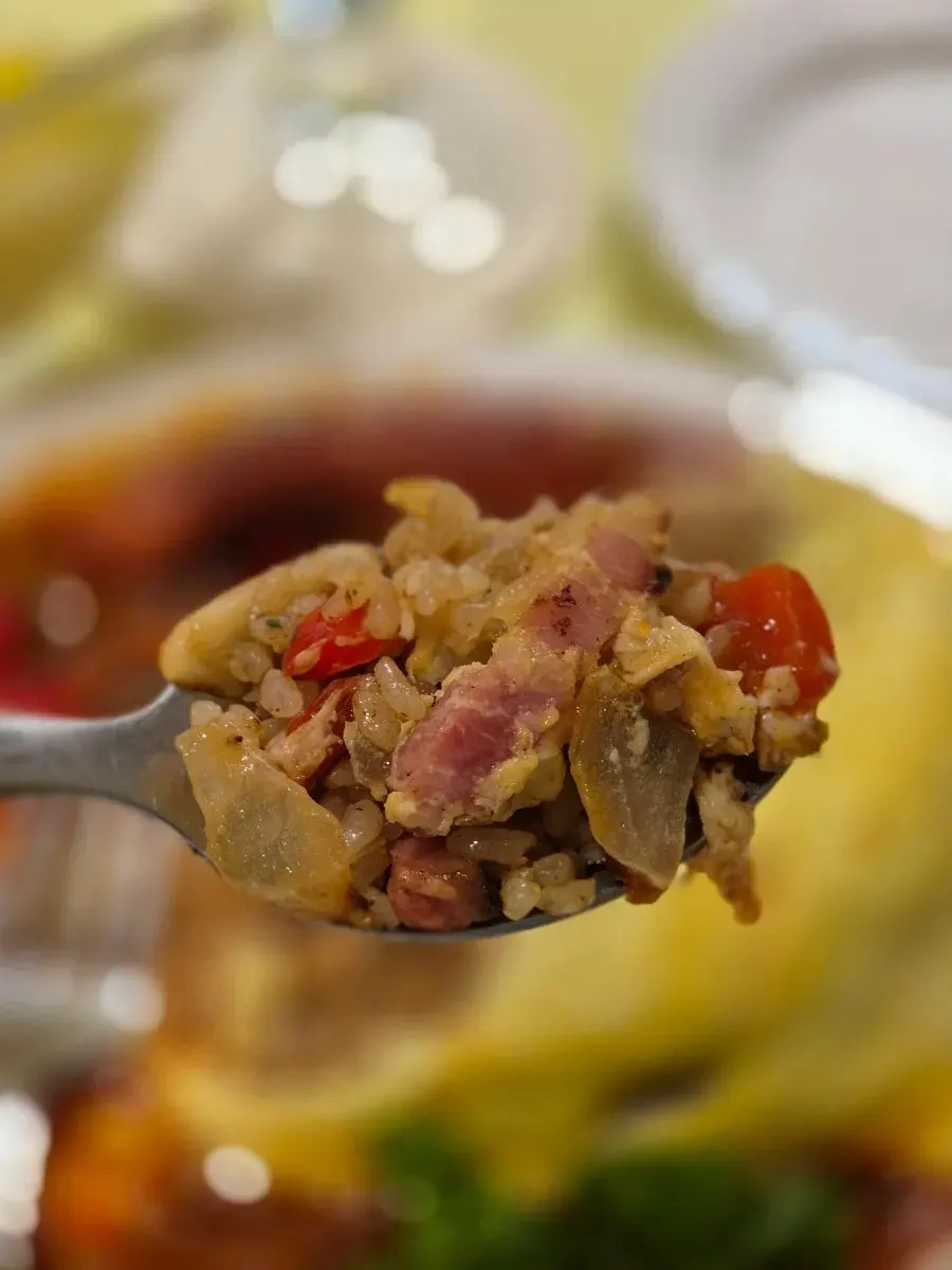 Cross-section of the sausage and fried rice inside the omurice