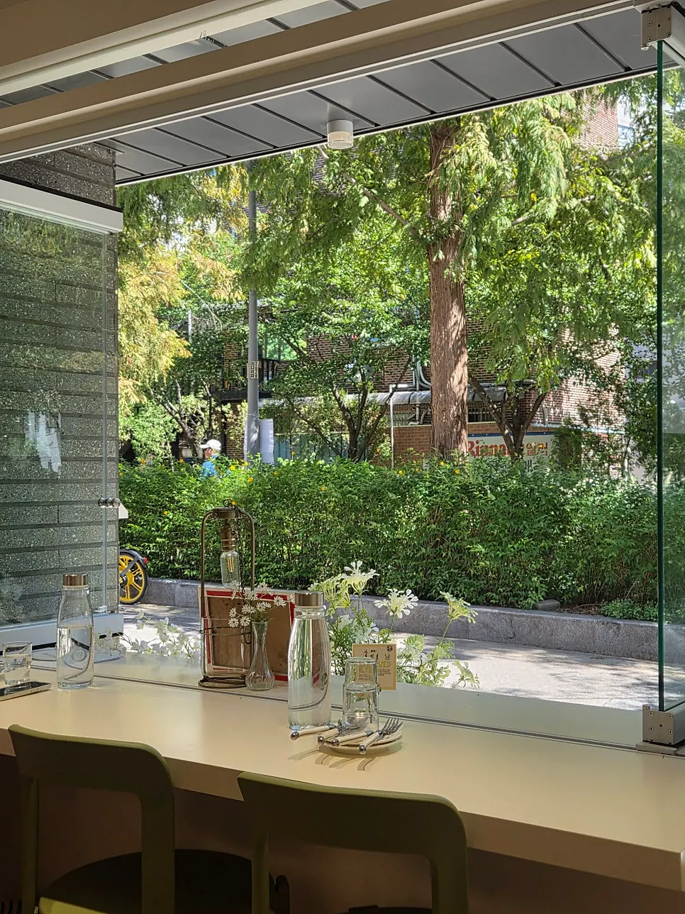 Terrace window seat overlooking Gyeongui Line Forest Park