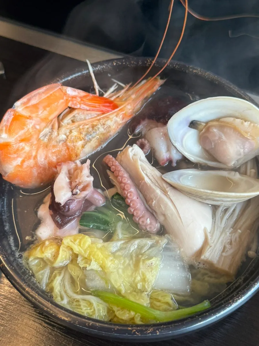 Chicken and shabu vegetables dipped in sauce