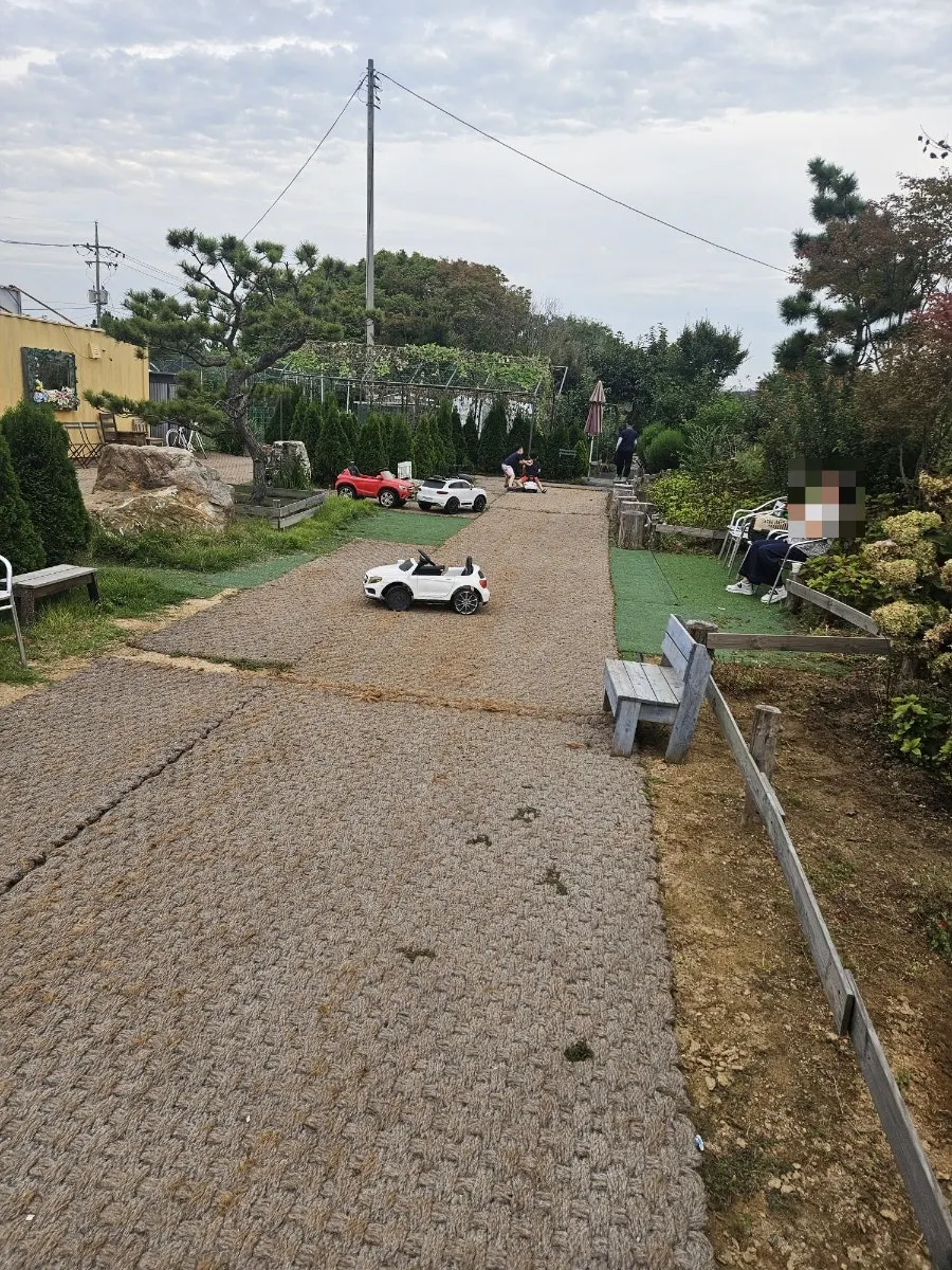Kids' play area at Haesanggung