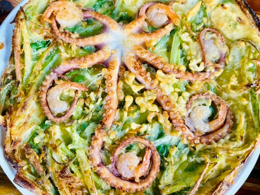 Whole octopus pancake at Haesanggung with a full octopus on top