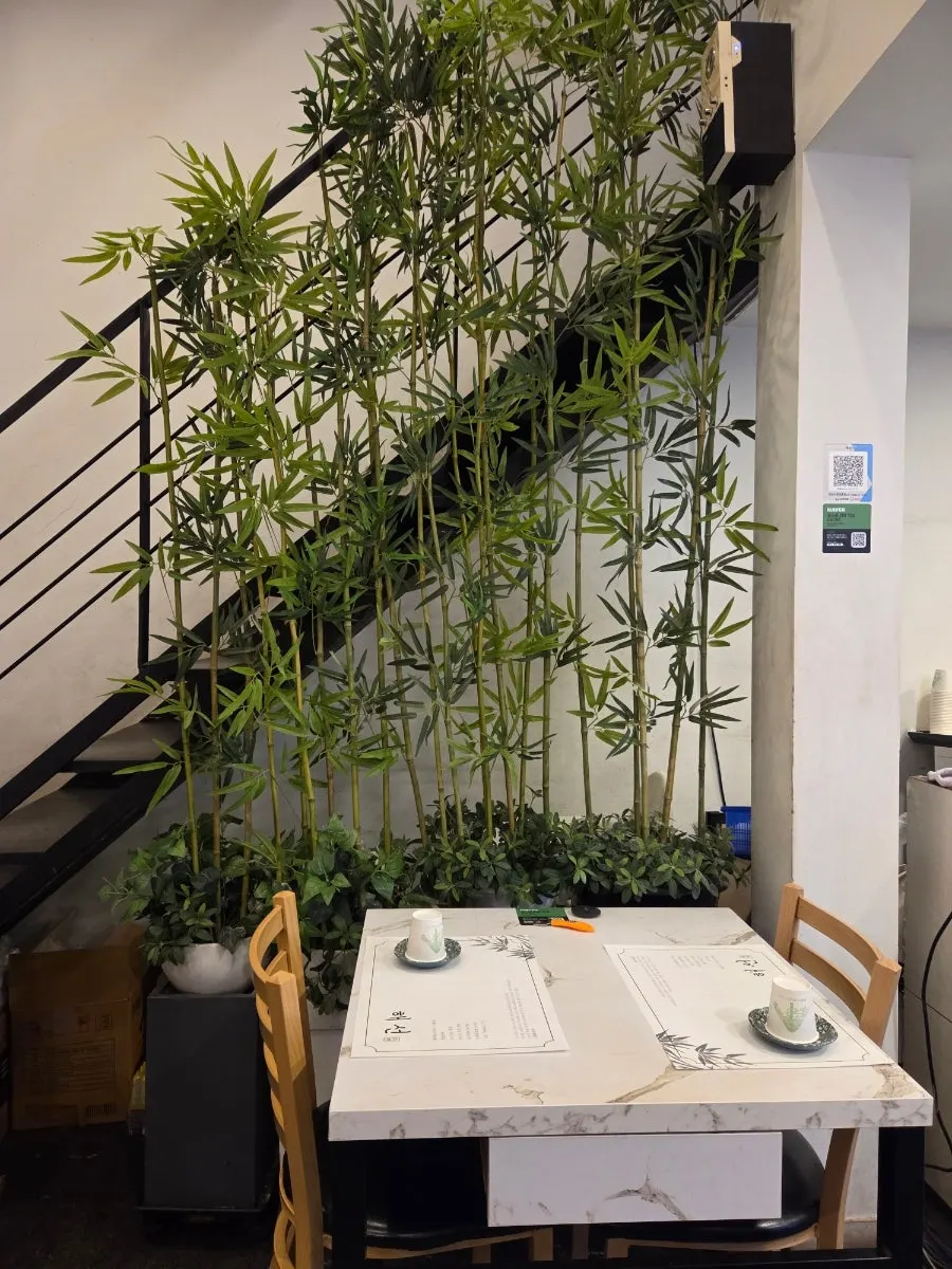 Interior decor of Haeseon with a Japanese-restaurant feel