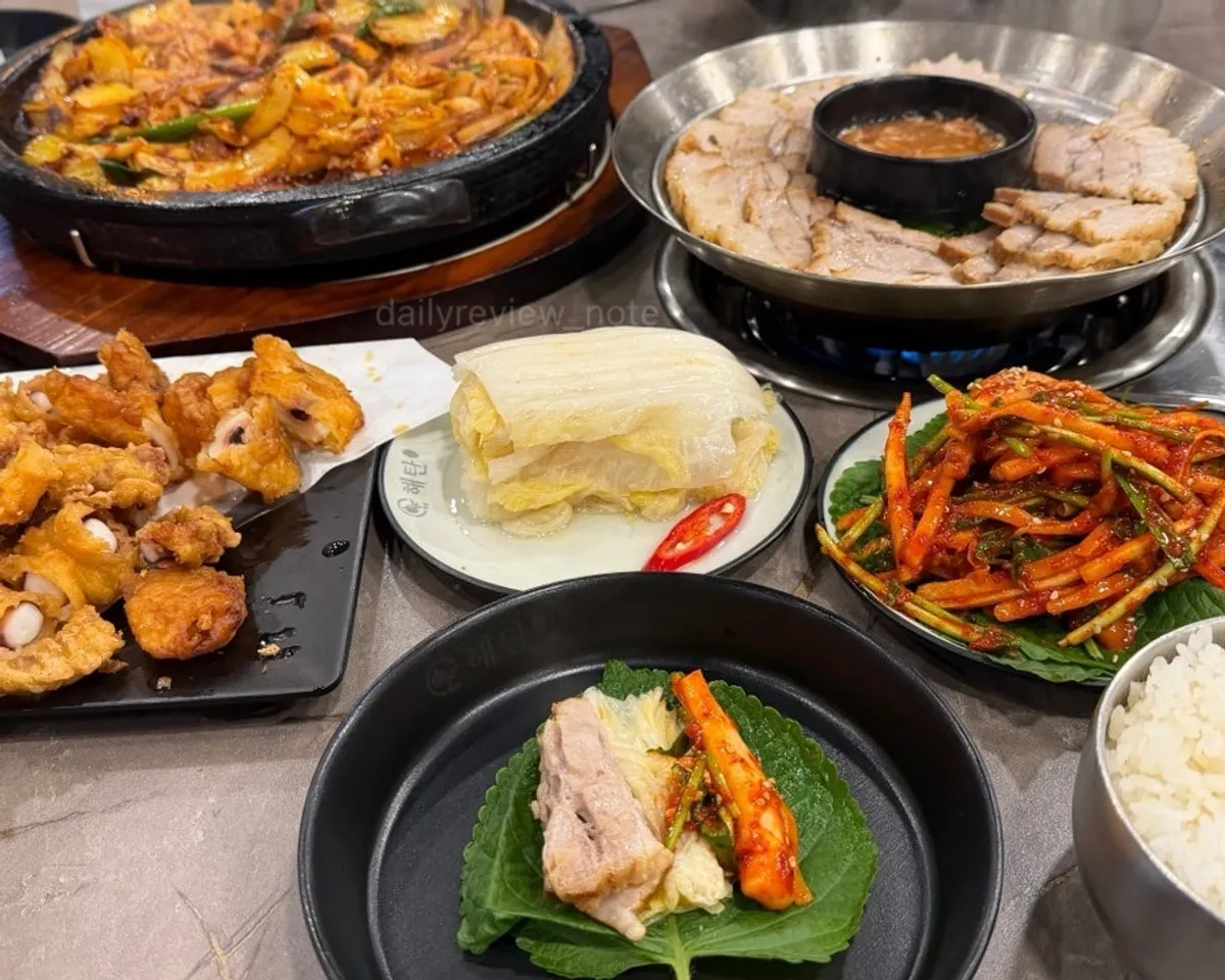 A table full of Haetan Han-sang for two