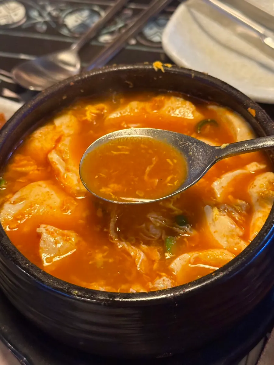 세트 선택 메뉴인 순두부찌개