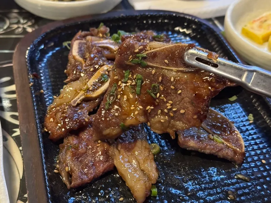다 구워져 나온 양념 LA갈비