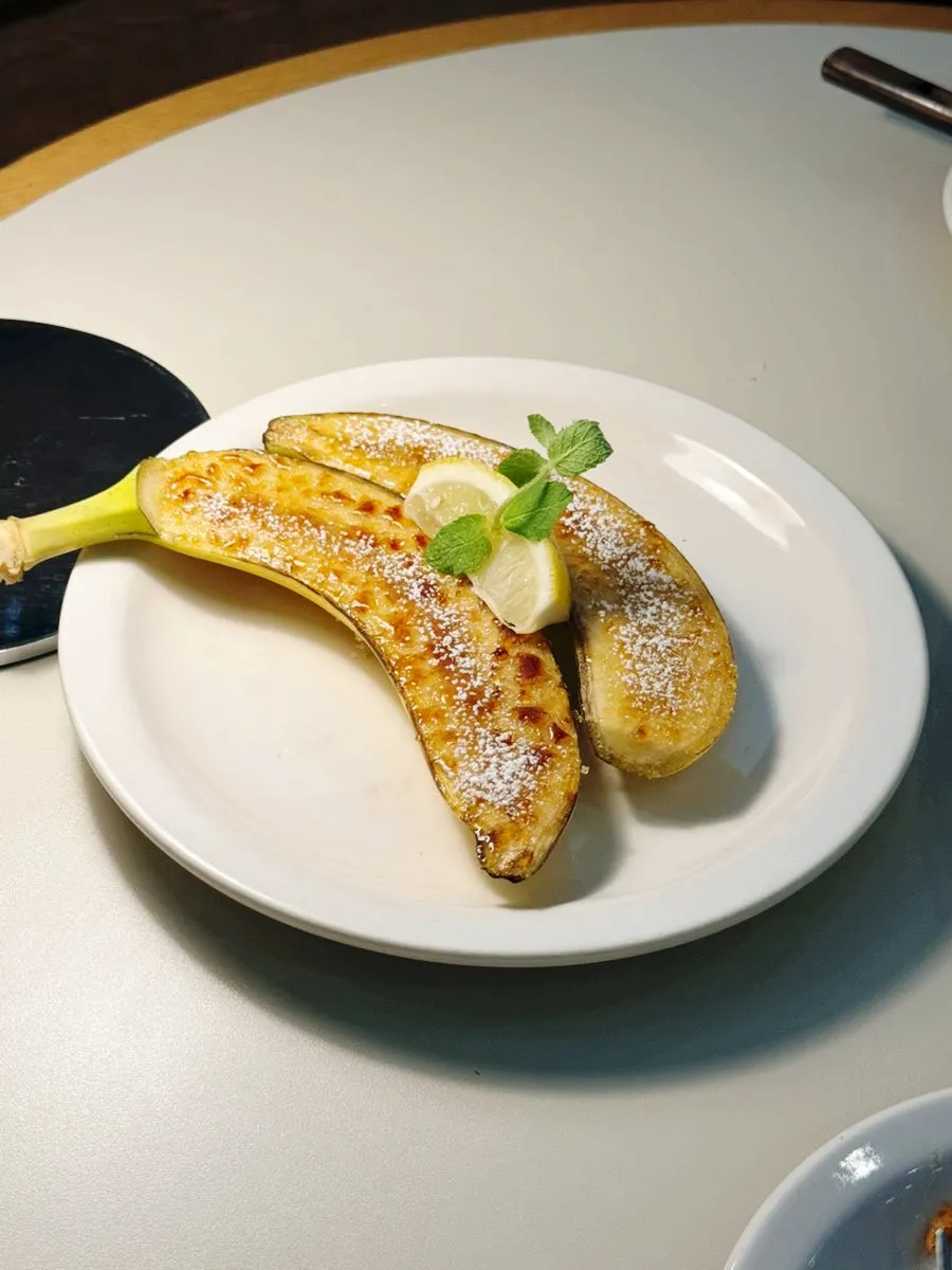 수제 소보로가 올라간 단호박 치즈케이크