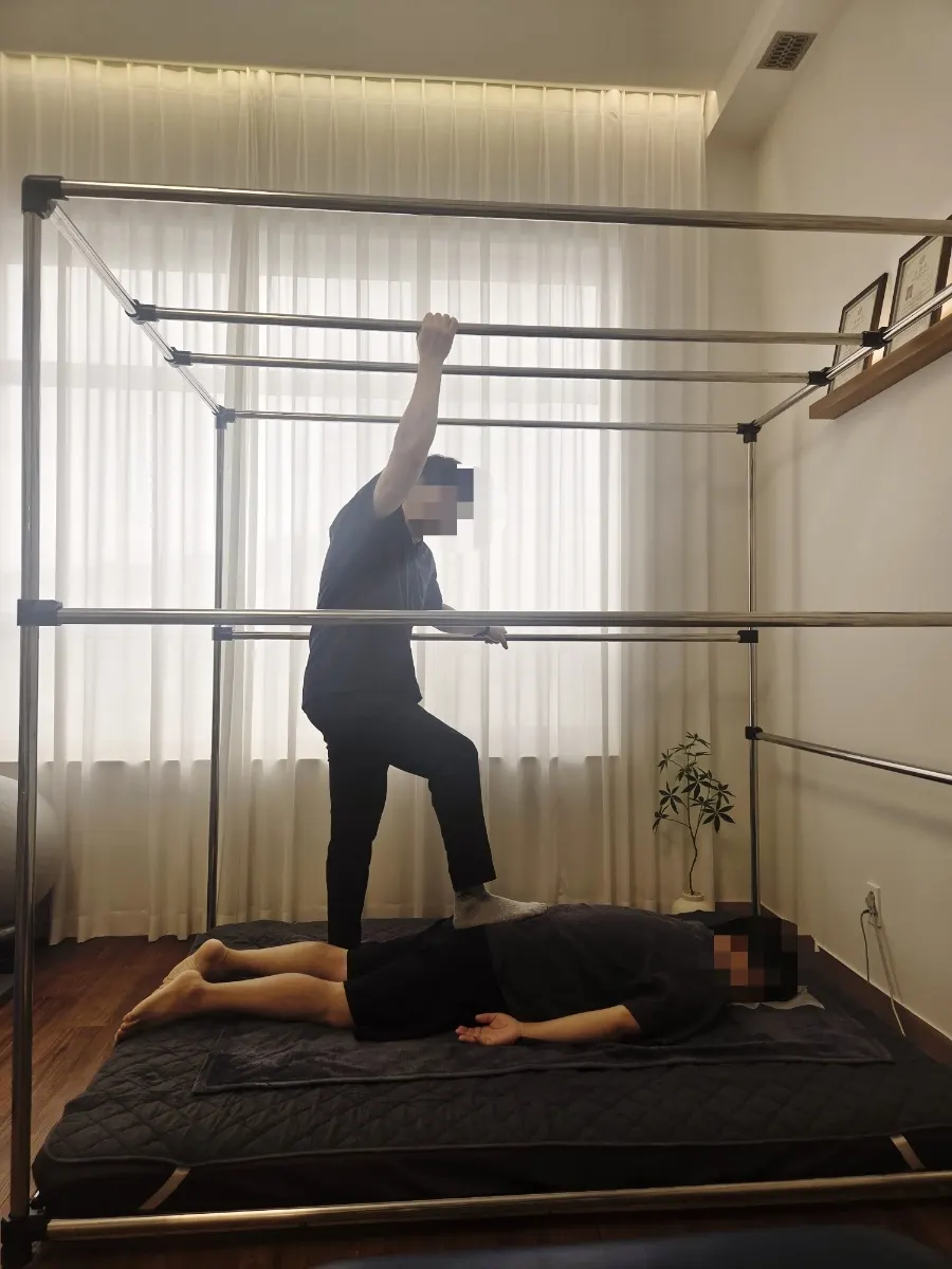 Bodydeem's signature full-body deep release treatment