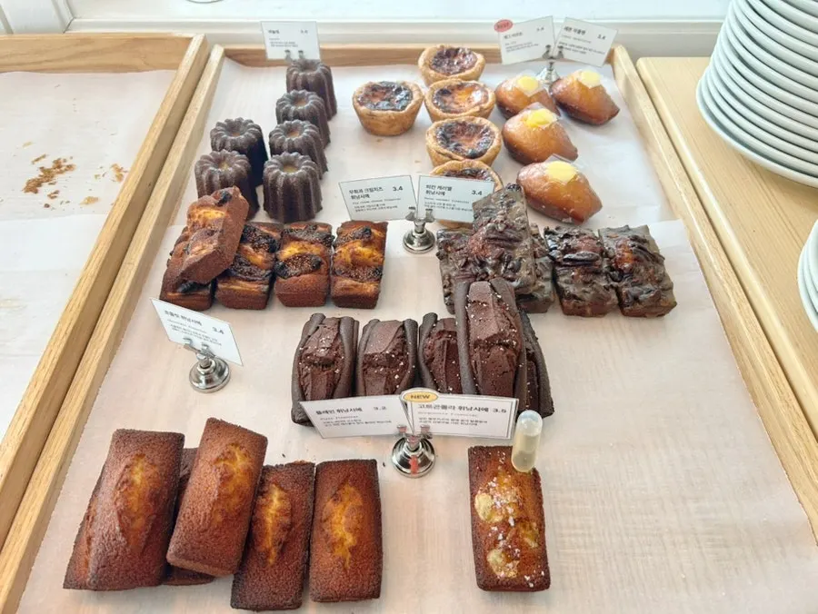 Display of croissants and Danish pastries