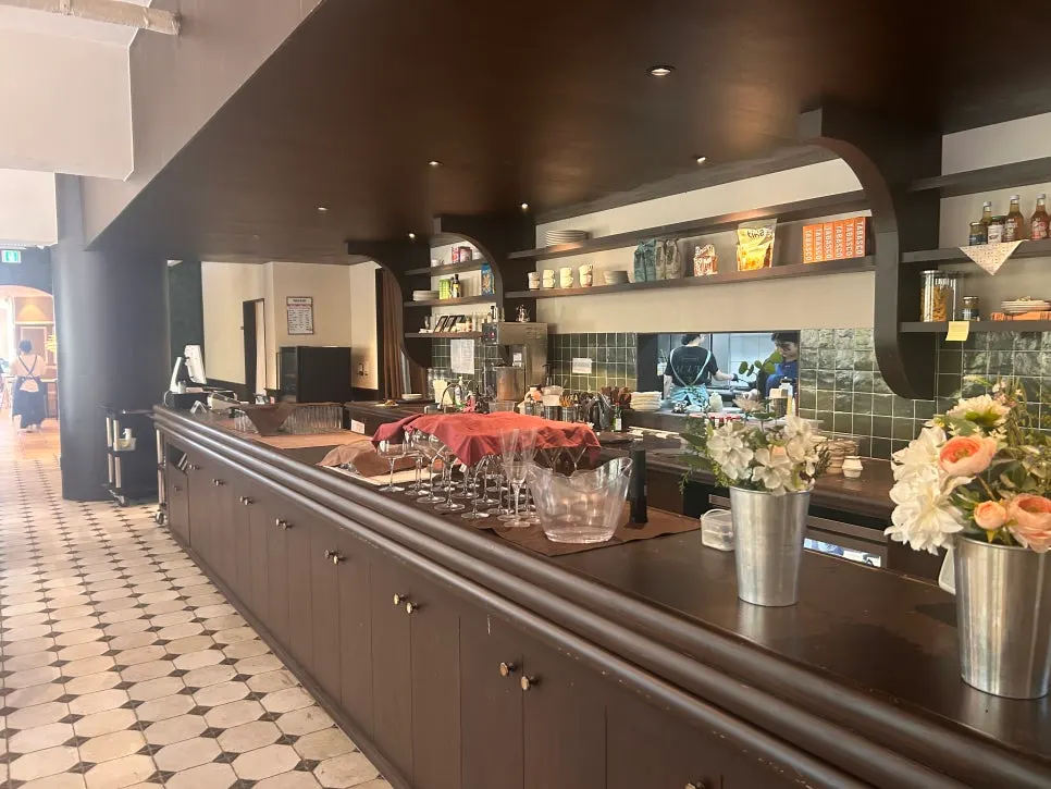Wine cellar and child-friendly amenities