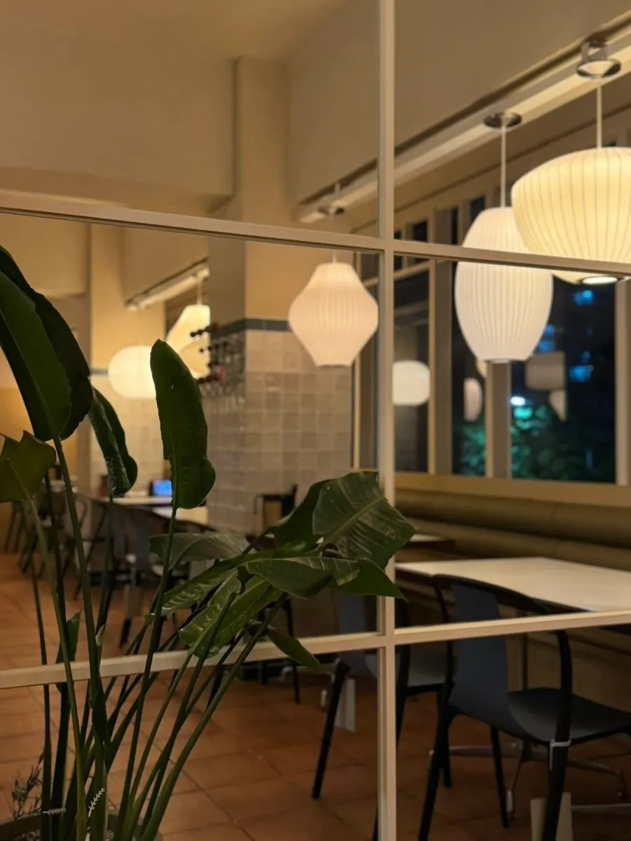 Restaurant with tables for two and four