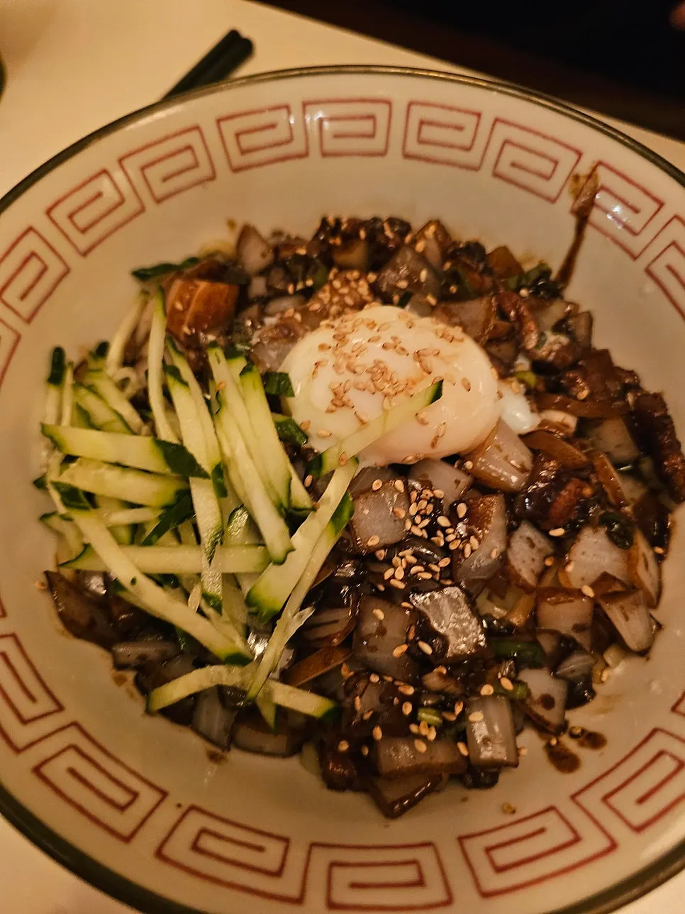 창밖 바다가 보이는 식당