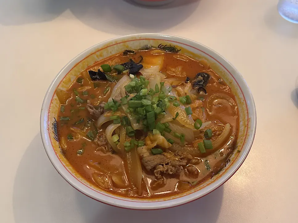 우삼겹 소고기 짬뽕 한 그릇