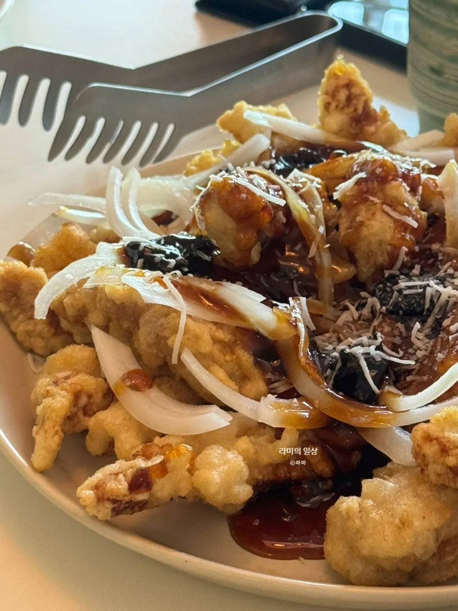 A generous plate of sweet and sour pork