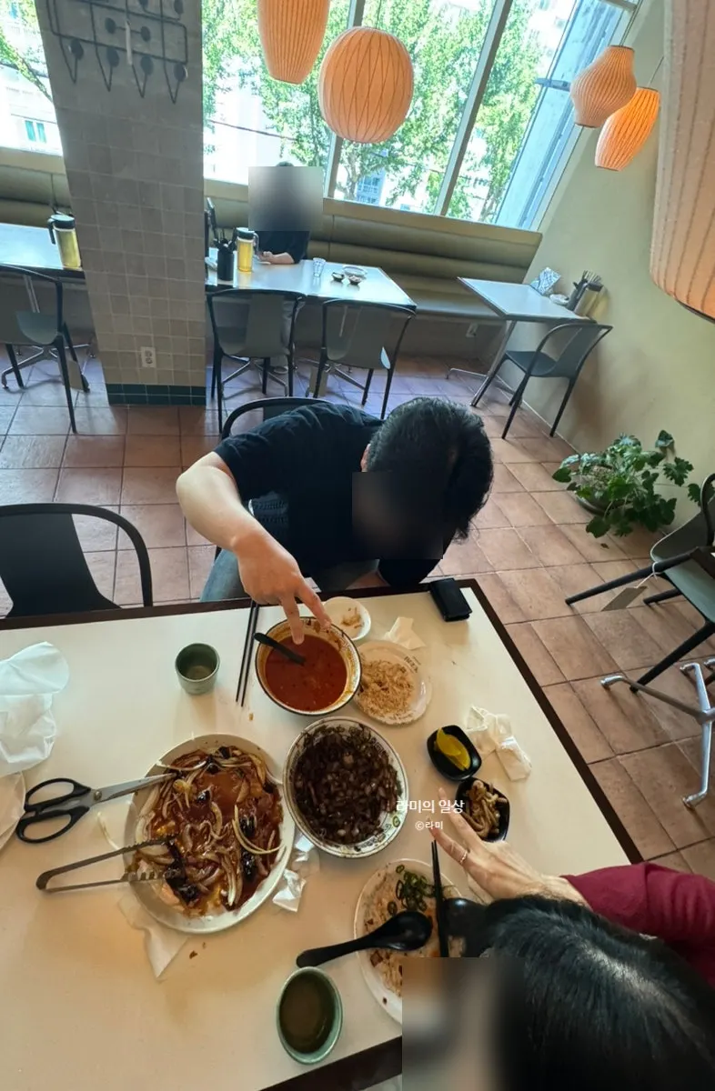 Interior atmosphere of Bueokgan Chinese Haeundae Branch