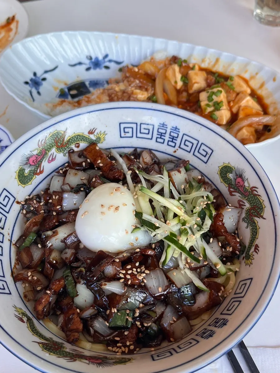 부엌간 차이니즈 자장면 한 그릇
