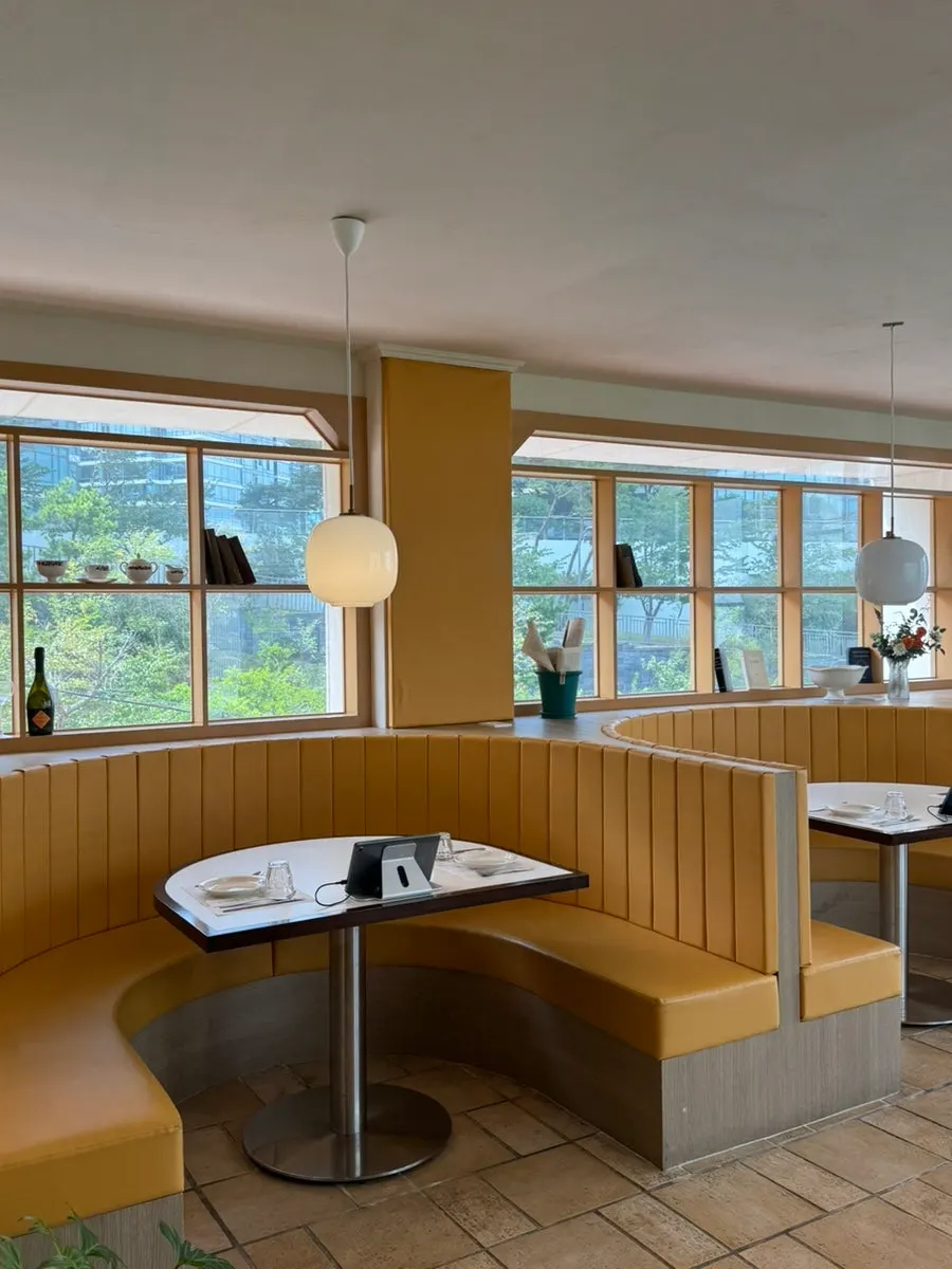 부엌간 해운대점 실내 공간
