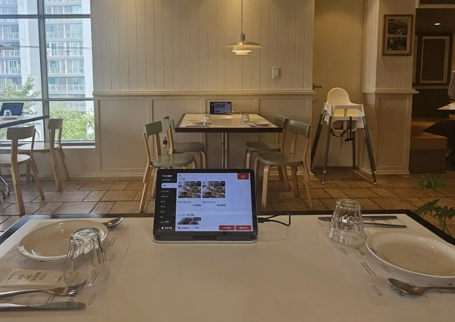 Tablet ordering screen on the table
