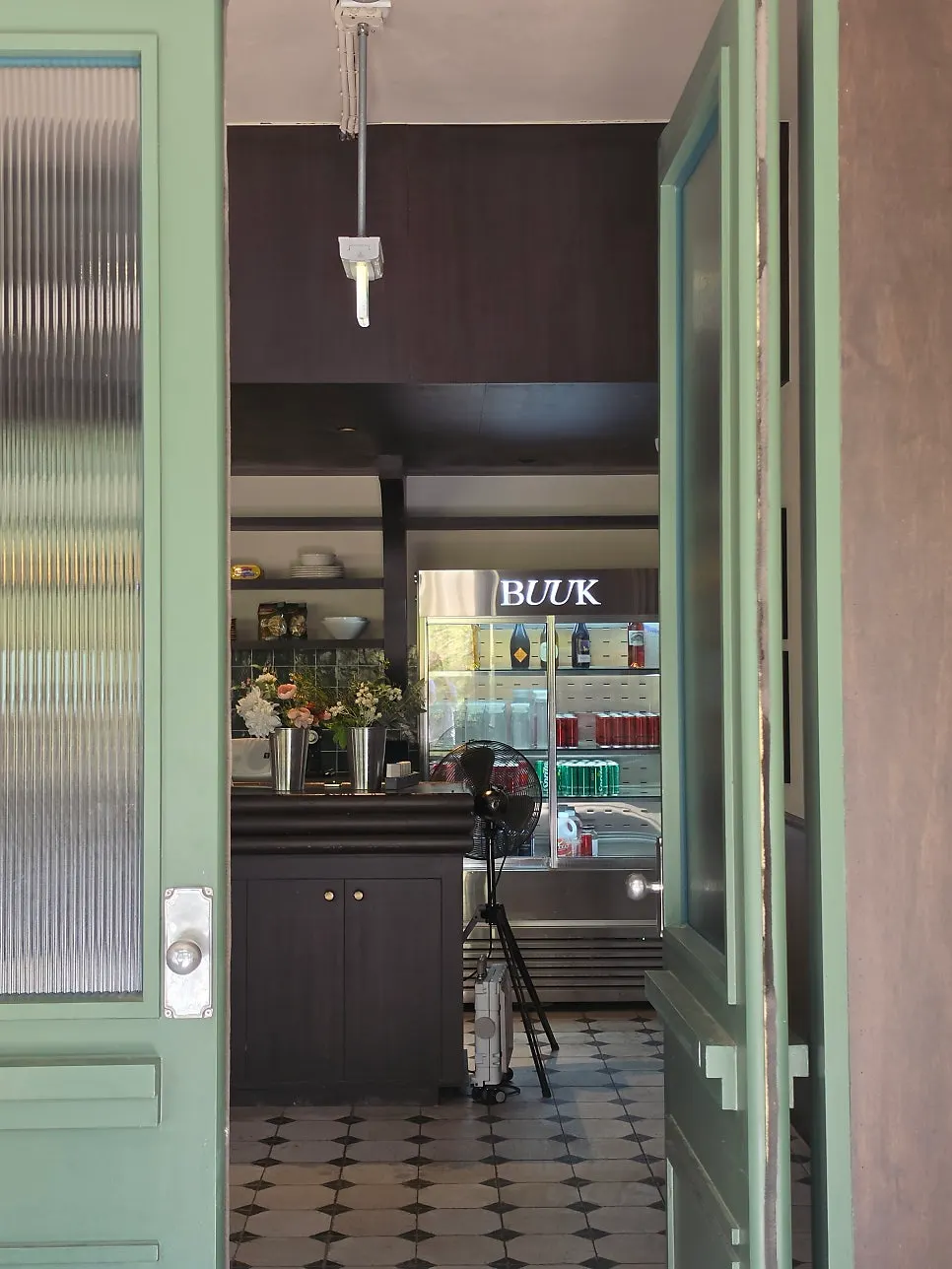 Business hours signage at Bueokgan Haeundae Branch