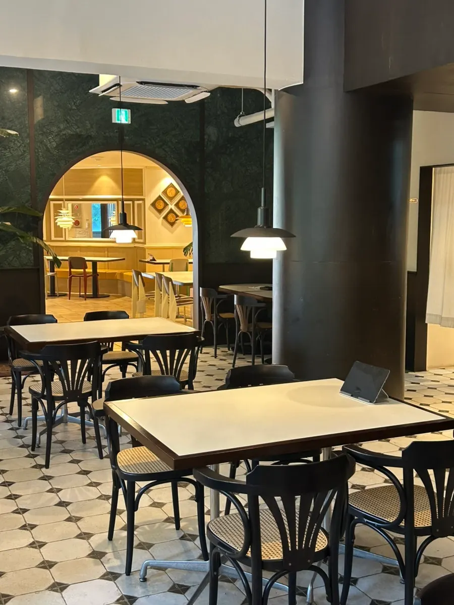 Wine display area at Bueokgan Haeundae Branch