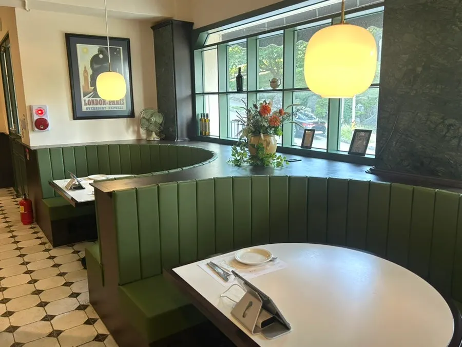 Hall seating with great atmosphere at Bueokgan Haeundae Branch