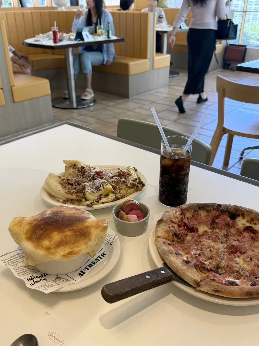 Pizza and salad menu board at Bueokgan Haeundae Branch