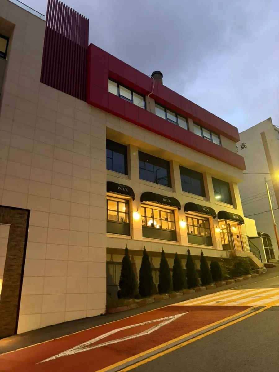 Exterior of Bueokgan Haeundae Branch on Dalmaji-gil