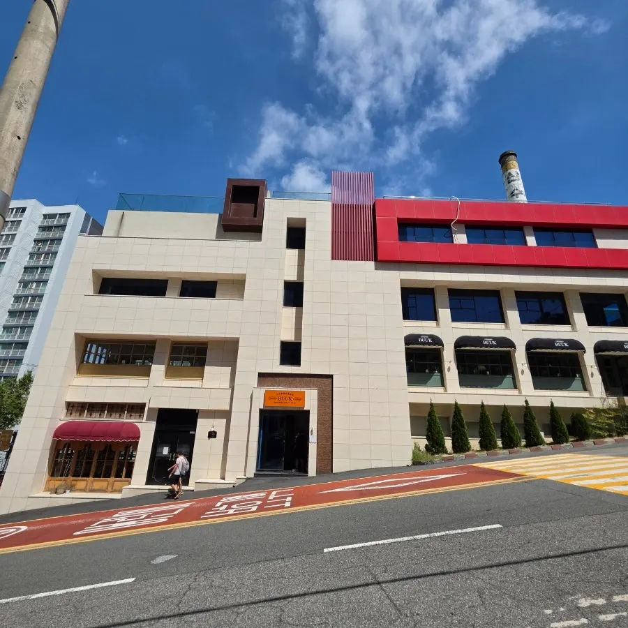 Exterior of Bueokgan Chinese Haeundae Branch, on the 1st floor of a standalone building on Dalmaji-gil