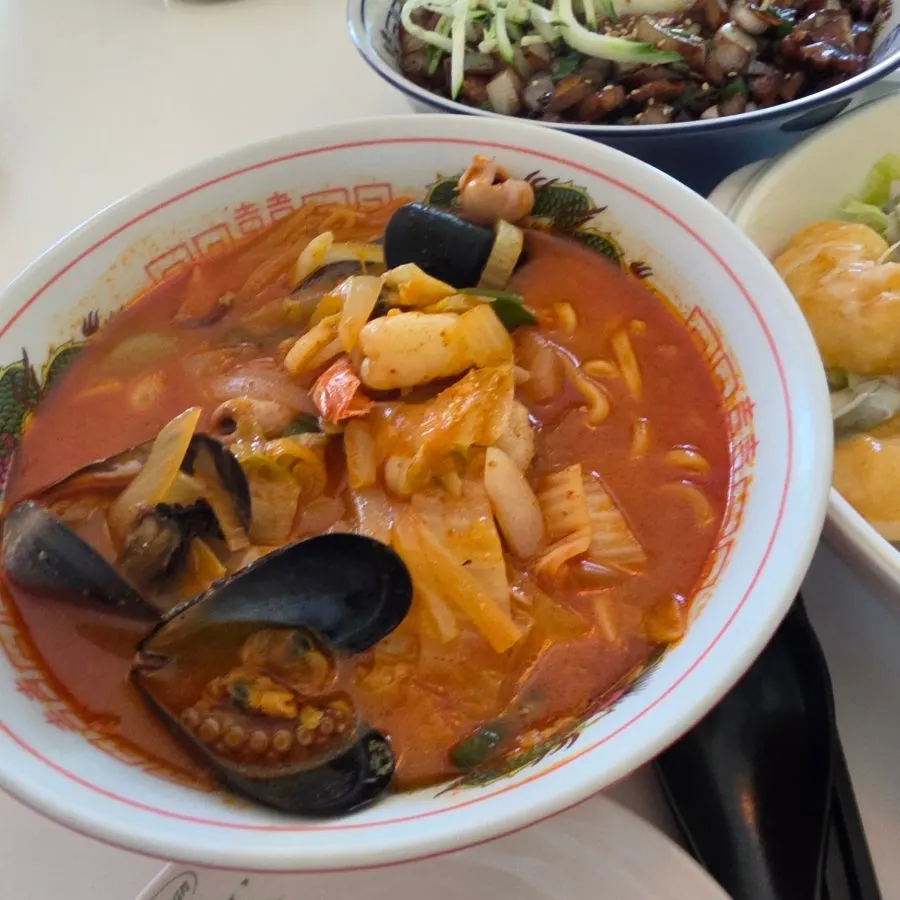 Seafood jjamppong loaded with seafood