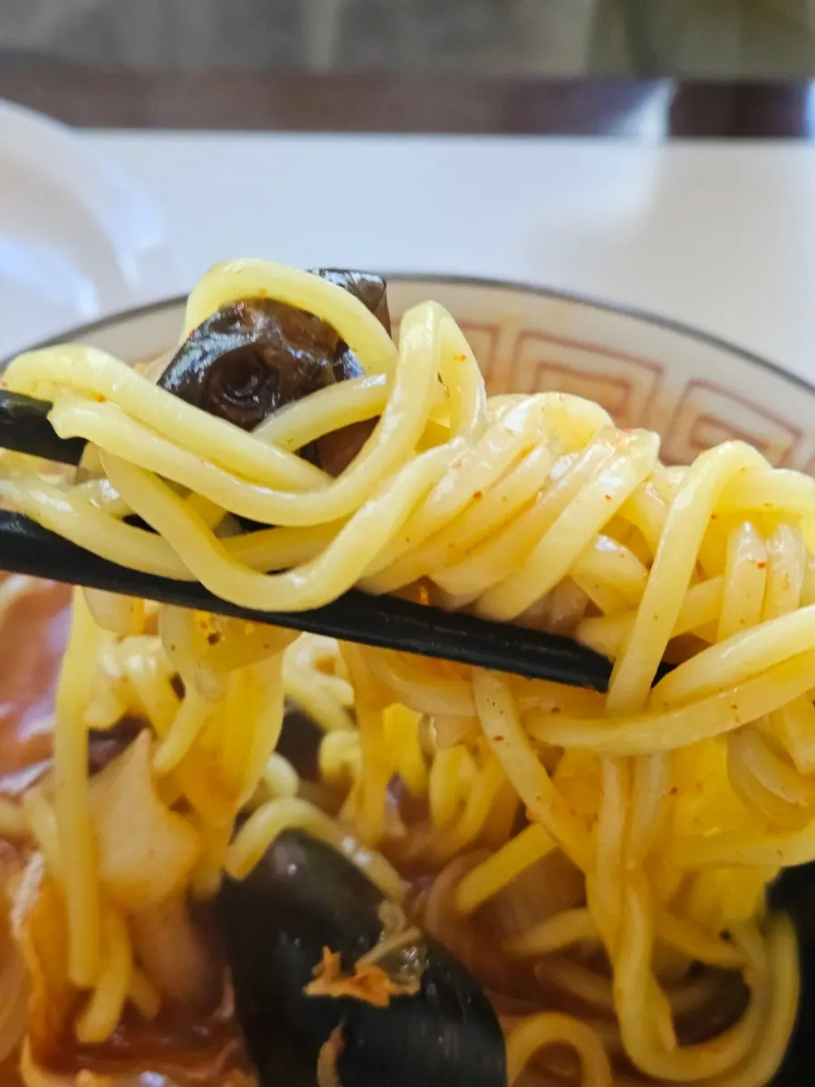 정갈한 분위기의 부엌간 차이니즈 해운대점 테이블