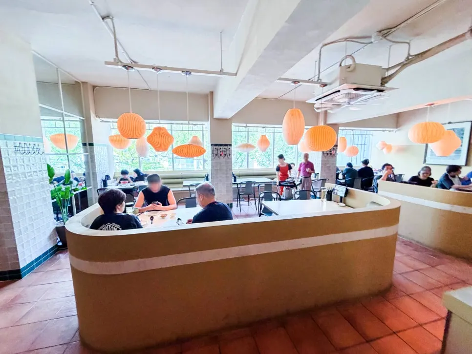 Entrance of the Chinese restaurant with a European-style atmosphere