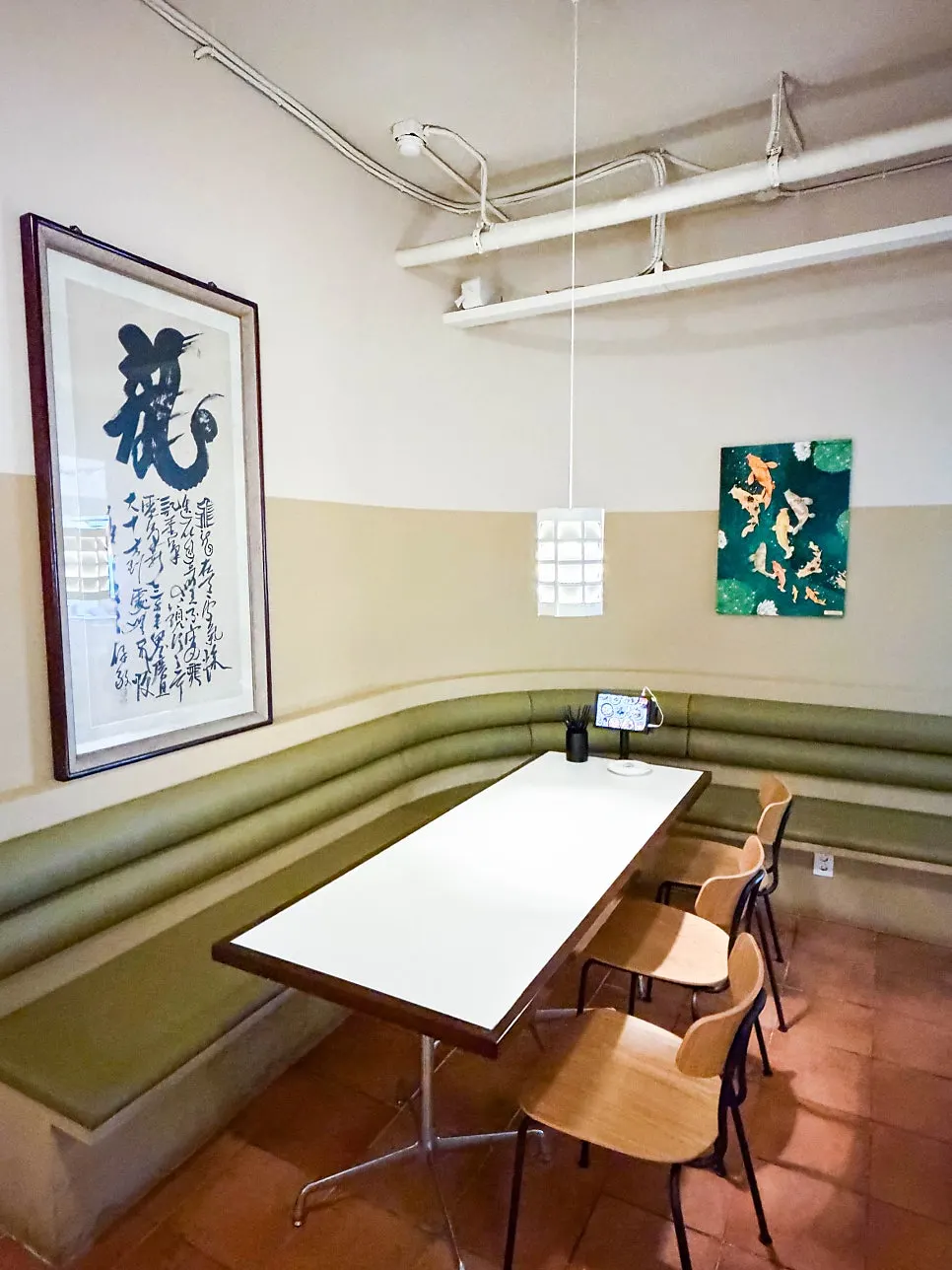 Table layout with generous spacing