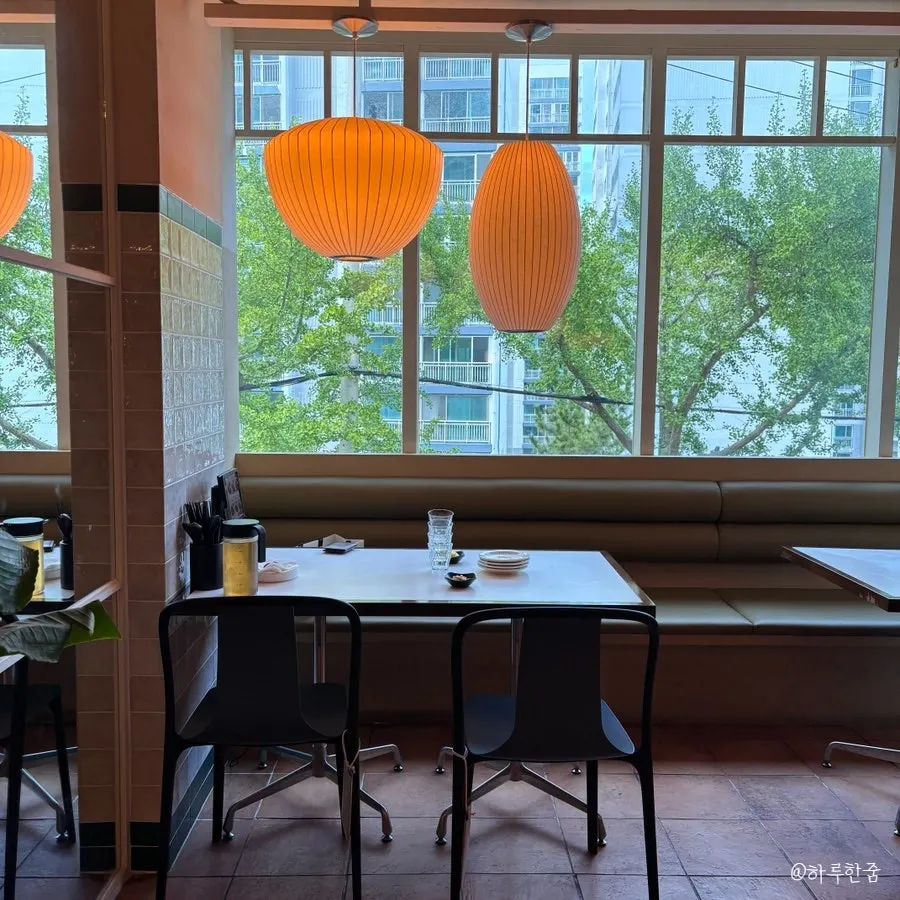 Interior view of Bueokgan Chinese Haeundae Branch