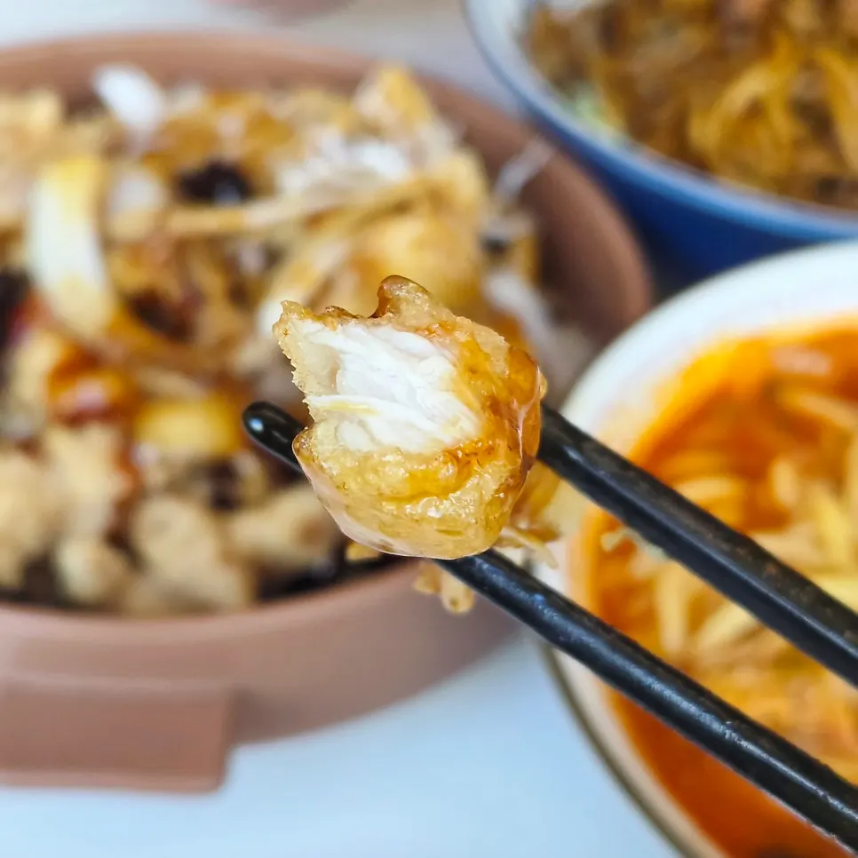 Black vinegar pork loin tangsuyuk with sauce