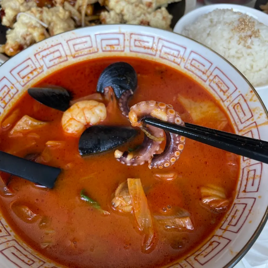 Seafood jjamppong rice with shrimp and clams