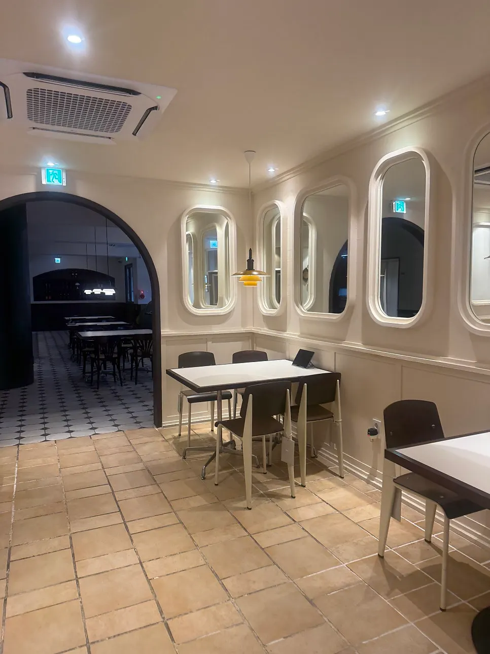 The second-floor entrance area of Bueokgan Haeundae Branch