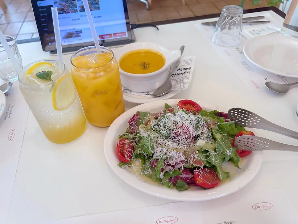 Orange juice and lemonade from the couple's dish set