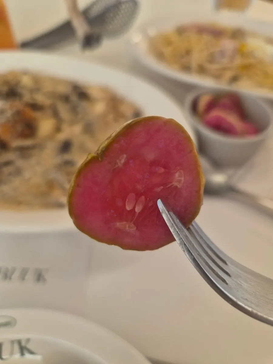 매운맛이 감도는 크림 뇨끼 소스