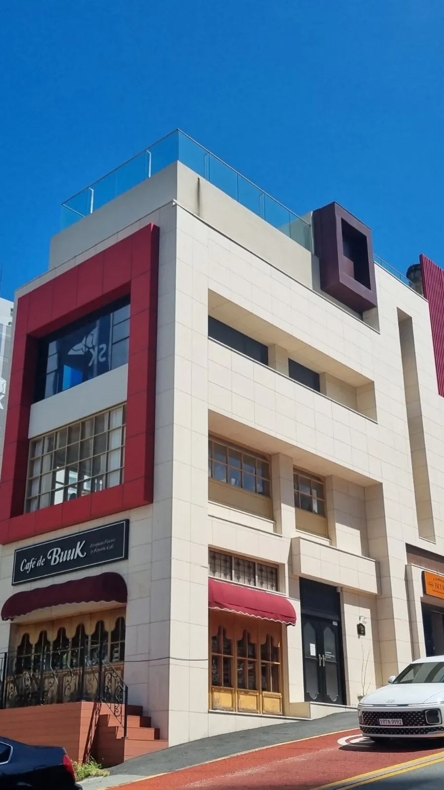 Exterior of the building housing Bueokgan Haeundae Branch on Dalmaji-gil, Haeundae