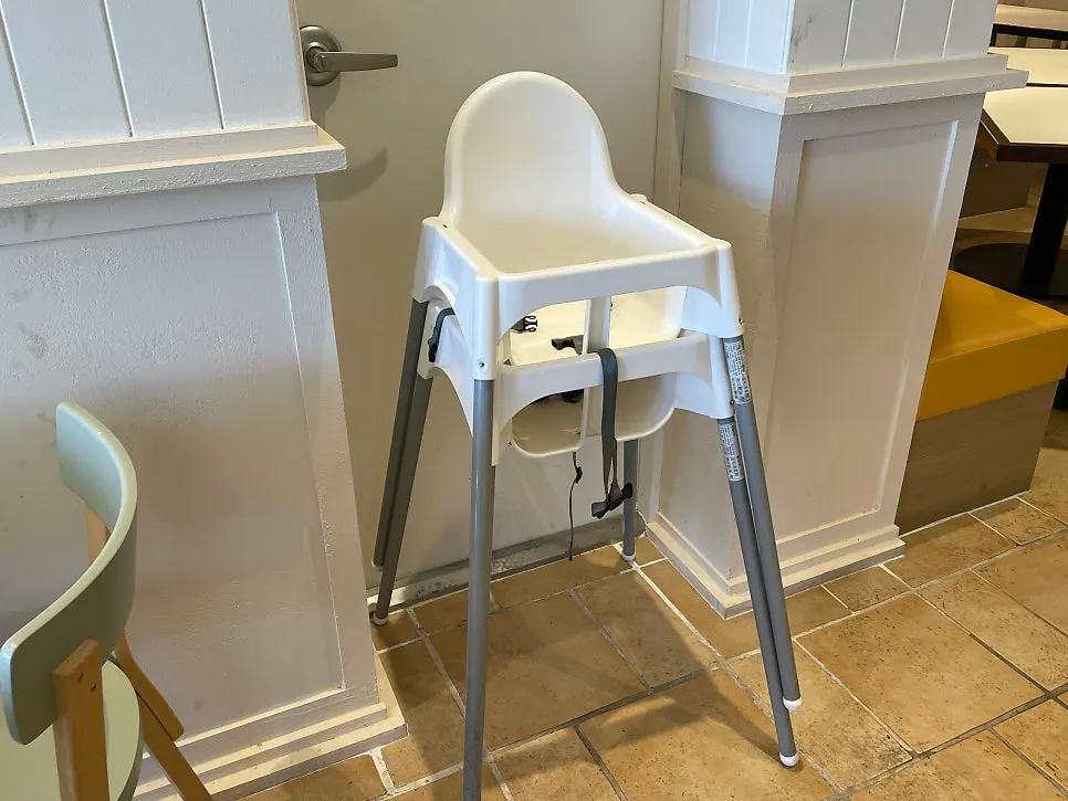 Baby chair provided at Bueokgan Haeundae Branch