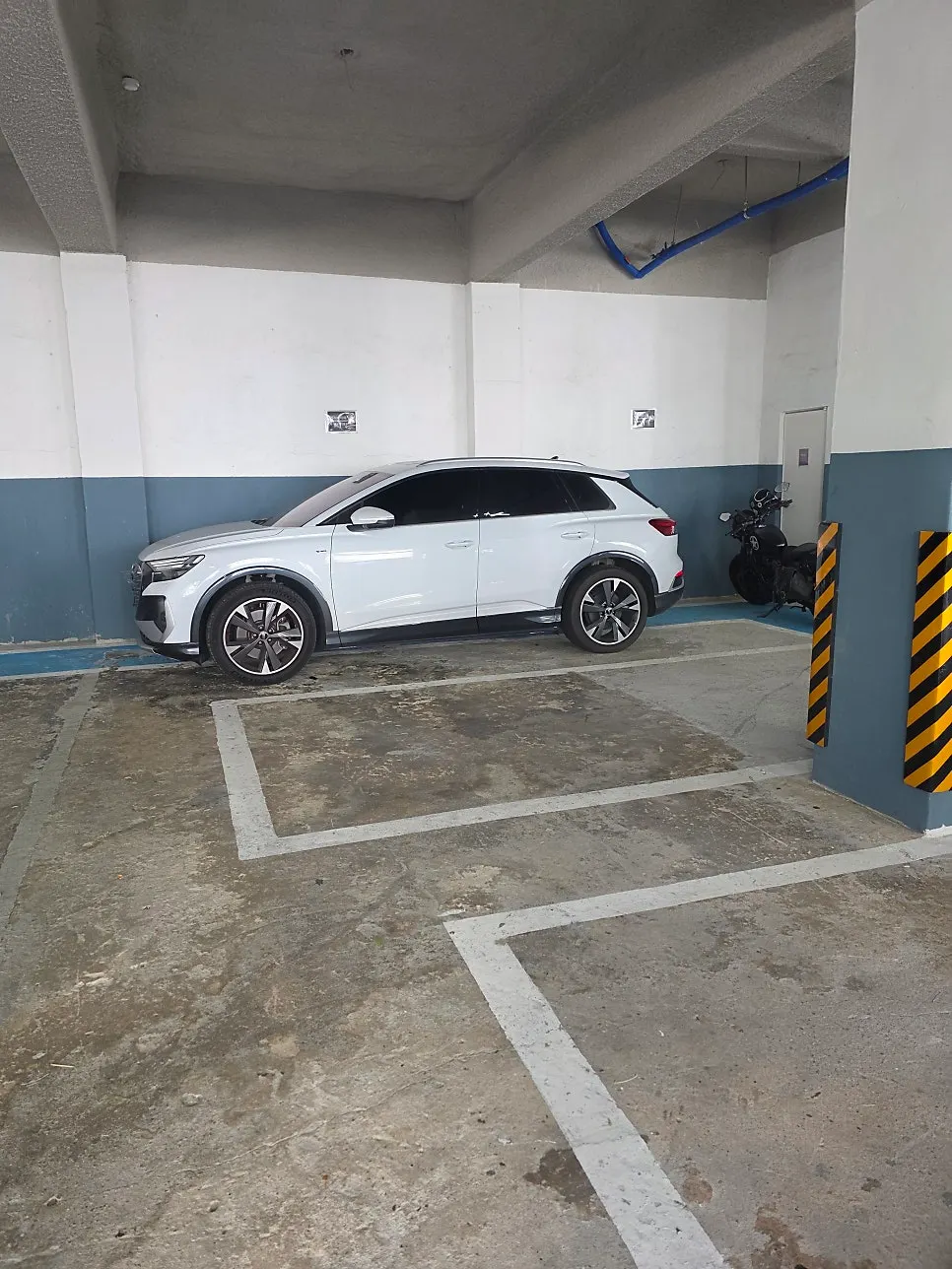 Private parking lot and street view in front of the restaurant
