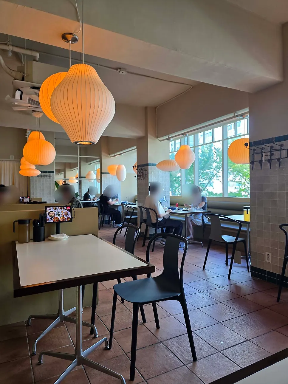 Seating from 2-seat tables to large group tables in the restaurant