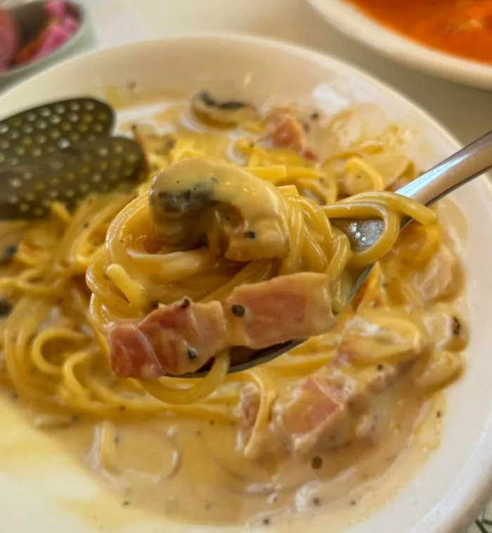Table at Bueokgan Haeundae Branch after finishing the meal